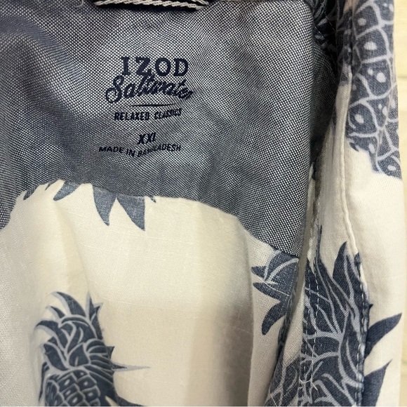 Izod Saltwater White Pineapple Print Button Short Sleeve Shirt - Picture 8 of 10